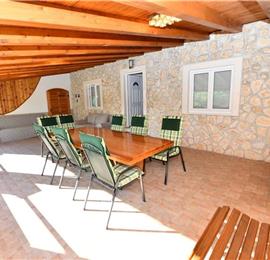 3 Bedroom Villa with Pool & Tennis Court near Sinj, sleeps 8